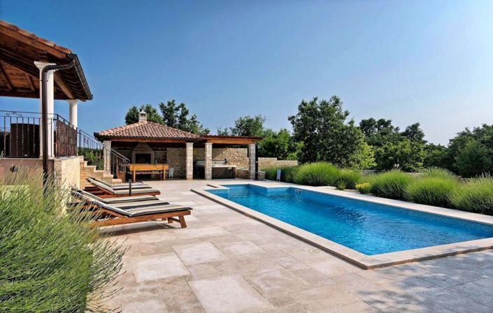 Image No.5-4 Bed Property for sale