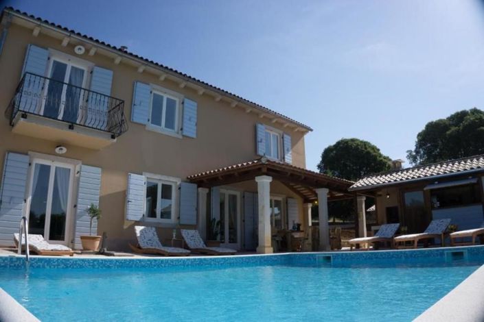 Image No.6-3 Bed Property for sale