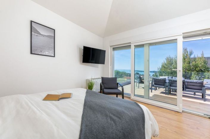 Image No.21-5 Bed Property for sale