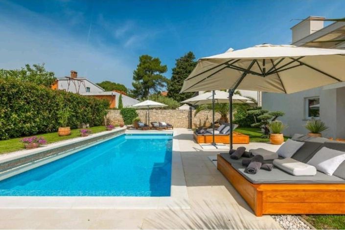 Image No.21-3 Bed Property for sale