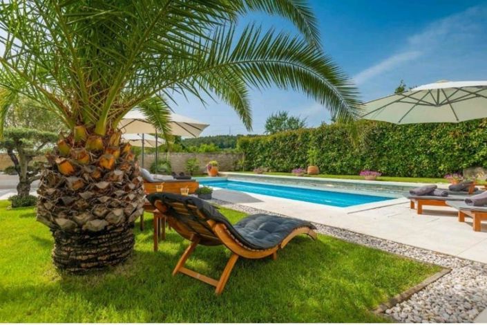 Image No.3-3 Bed Property for sale