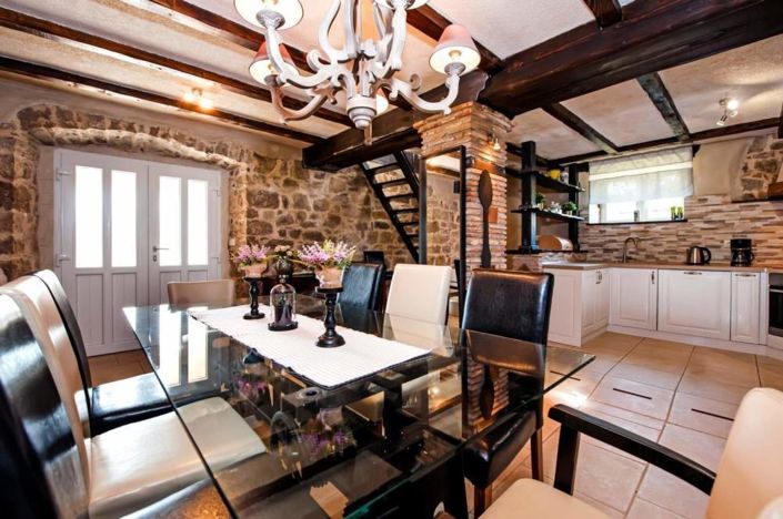 Image No.9-Propriété de 4 chambres à vendre à Kršan