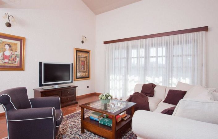 Image No.7-4 Bed Property for sale