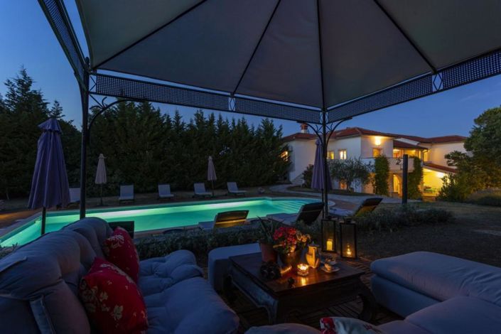 Image No.2-Propriété de 7 chambres à vendre à Croatie