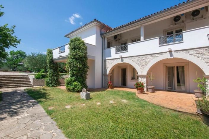 Image No.5-Propriété de 7 chambres à vendre à Croatie