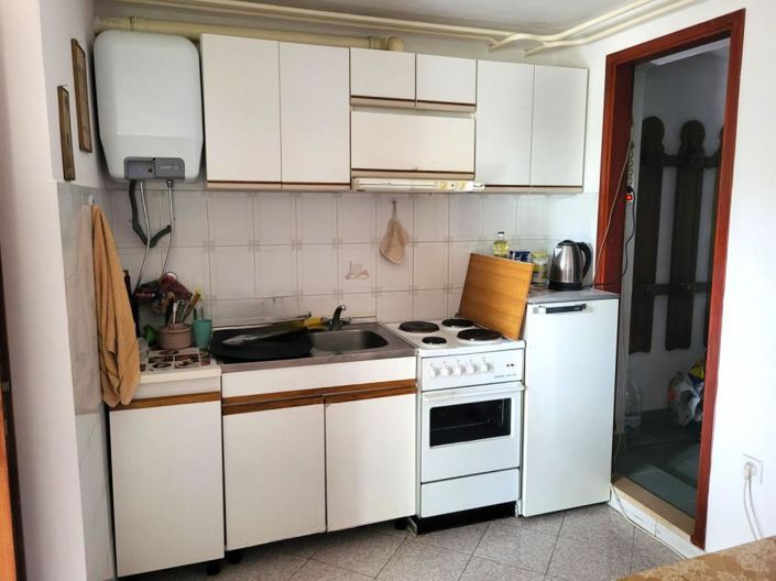 Image No.24-5 Bed Property for sale