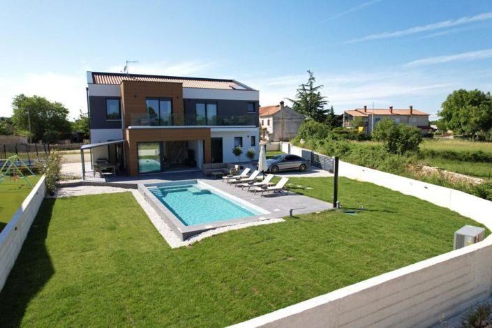 Image No.1-3 Bed Property for sale