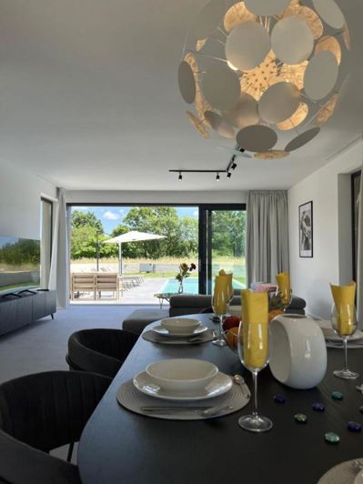 Image No.7-3 Bed Property for sale