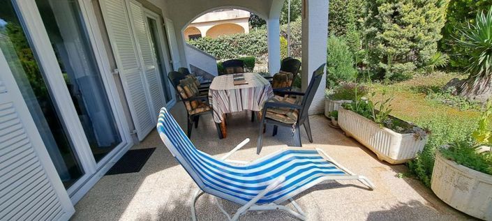 Image No.15-5 Bed Property for sale