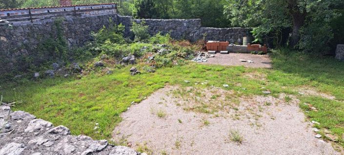 Image No.19-5 Bed Property for sale