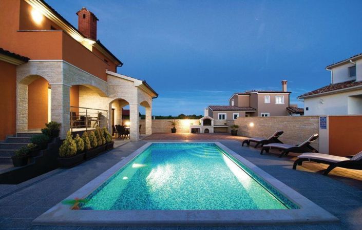 Image No.1-Propriété de 4 chambres à vendre à Croatie