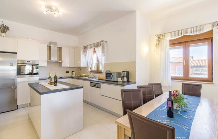 Image No.11-4 Bed Property for sale