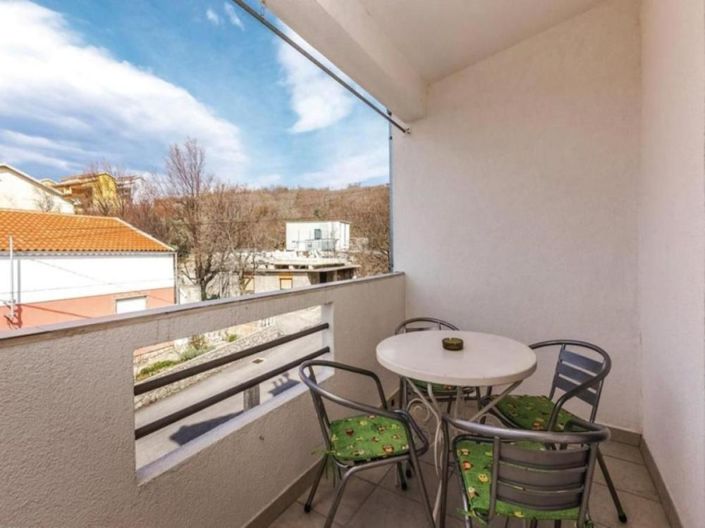 Image No.13-7 Bed Property for sale