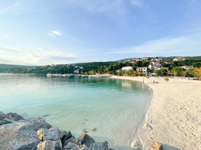 Image No.5-7 Bed Property for sale