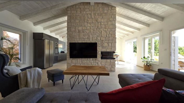 Image No.15-4 Bed Property for sale