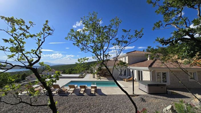 Image No.5-4 Bed Property for sale