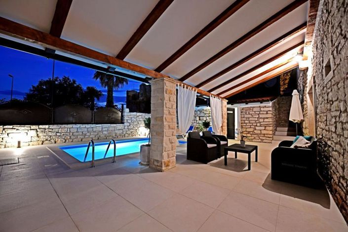 Image No.6-2 Bed Property for sale