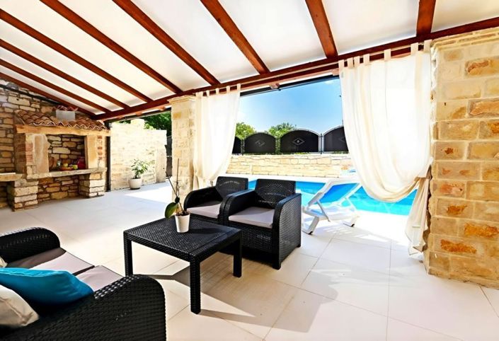 Image No.8-2 Bed Property for sale