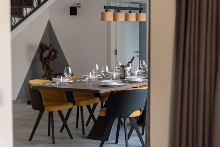 Image No.16-4 Bed Property for sale