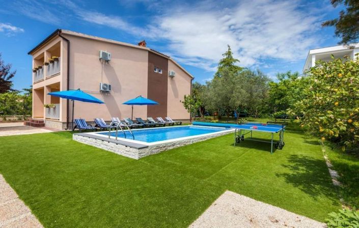 Image No.2-4 Bed Property for sale