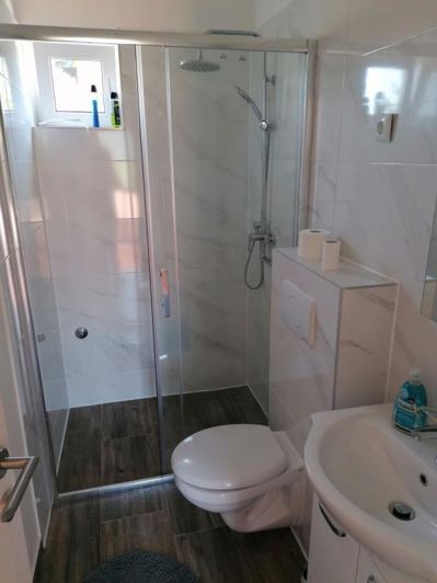 Image No.20-4 Bed Property for sale