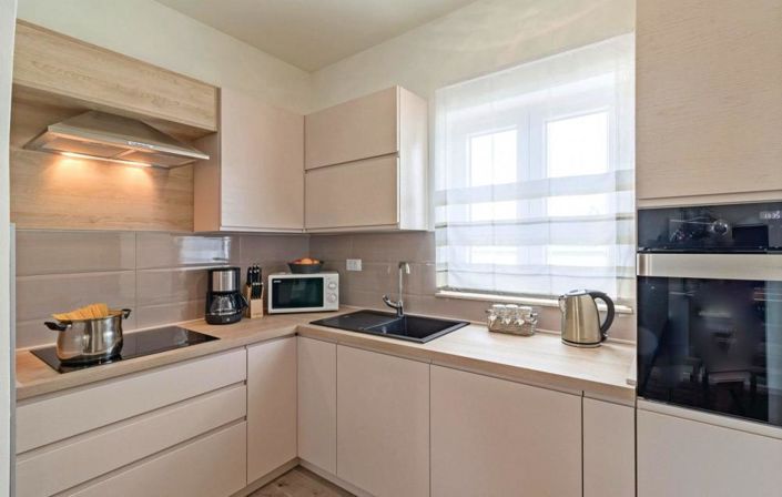 Image No.19-4 Bed Property for sale