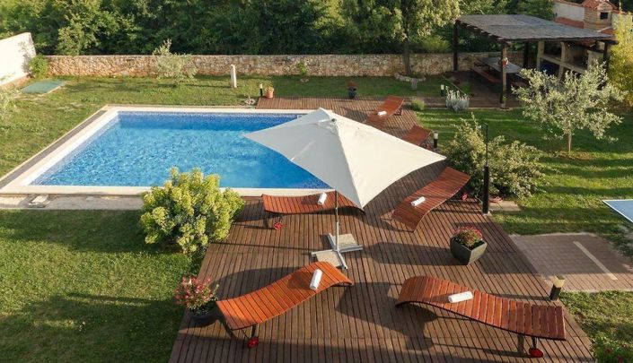 Image No.2-4 Bed Property for sale