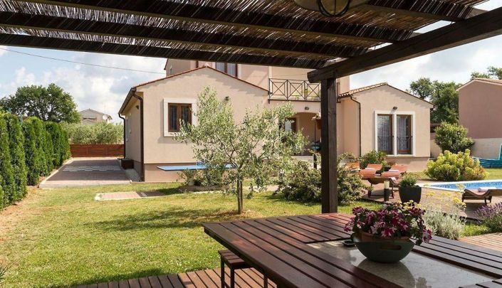 Image No.21-4 Bed Property for sale