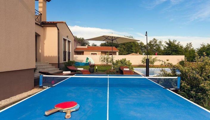 Image No.6-4 Bed Property for sale