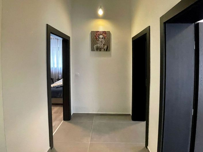 Image No.17-3 Bed Property for sale