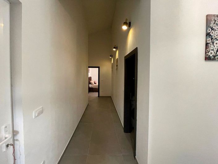 Image No.18-3 Bed Property for sale