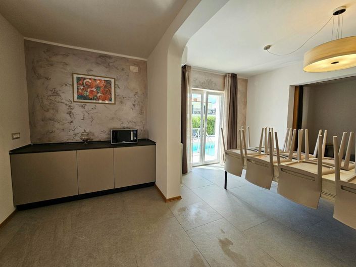 Image No.18-4 Bed Property for sale