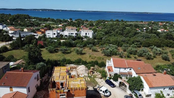 Image No.22-4 Bed Property for sale