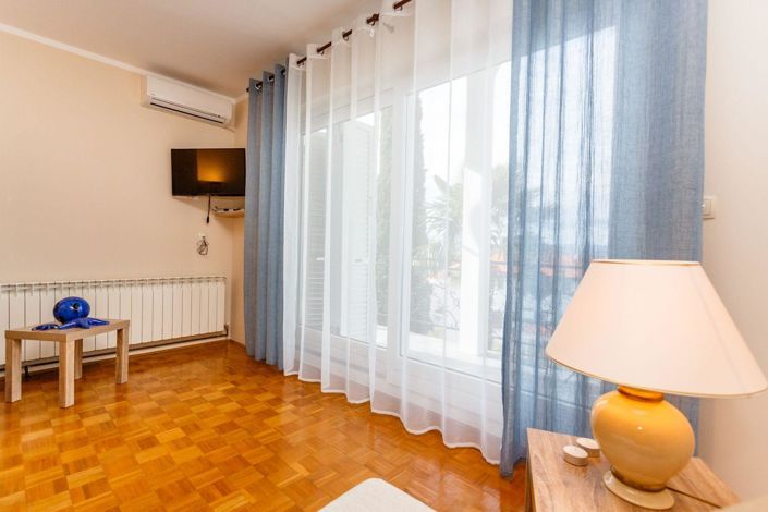 Image No.21-Propriété de 10 chambres à vendre à Malinska-Dubašnica