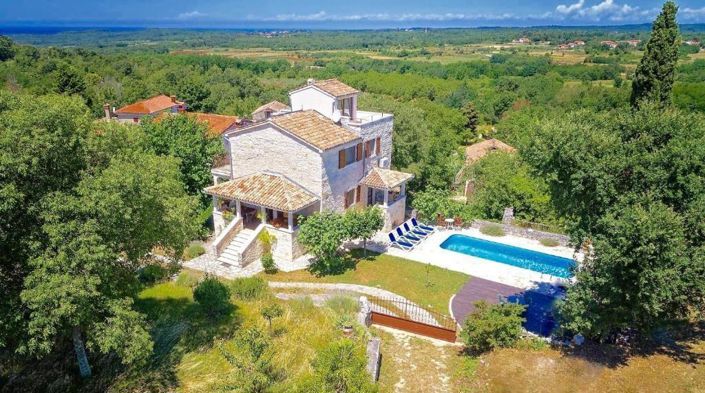 Image No.1-Propriété de 4 chambres à vendre à Višnjan