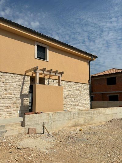 Image No.13-6 Bed Property for sale