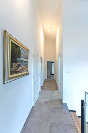 Image No.11-4 Bed Property for sale