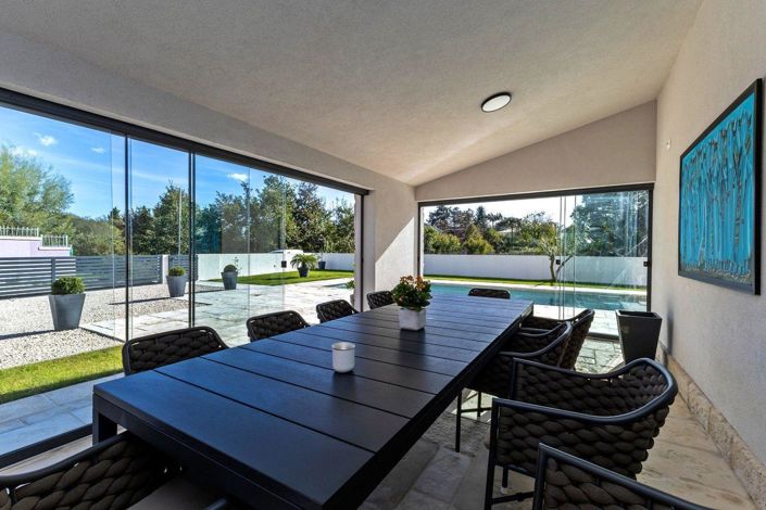 Image No.6-4 Bed Property for sale