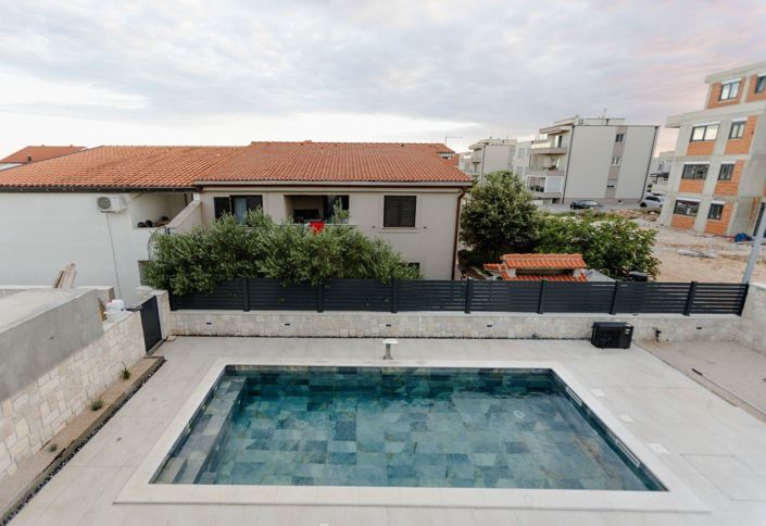 Image No.3-Propriété de 4 chambres à vendre à Croatie