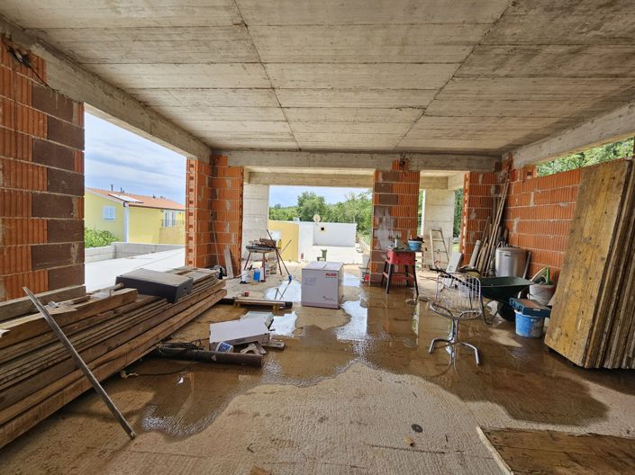 Image No.16-4 Bed Property for sale