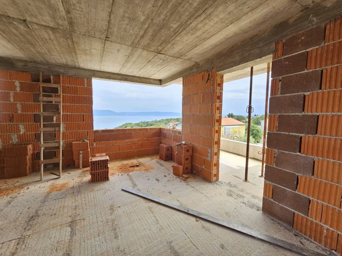 Image No.23-4 Bed Property for sale