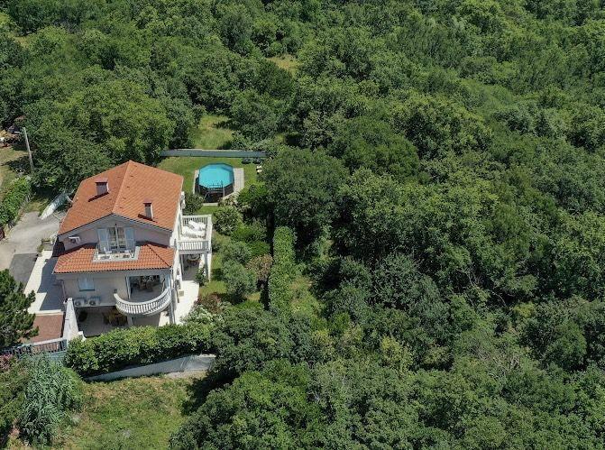 Image No.1-Propriété de 4 chambres à vendre à Croatie