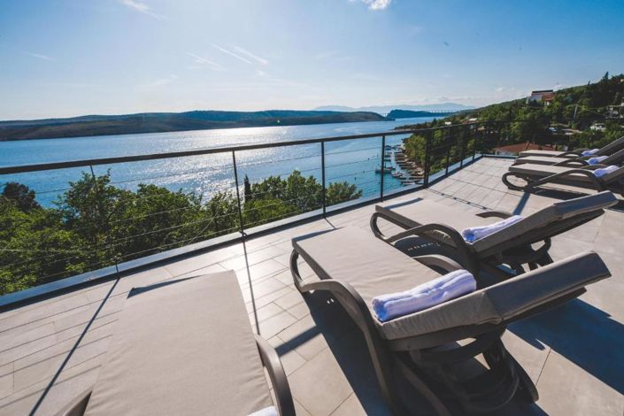 Image No.5-4 Bed Property for sale