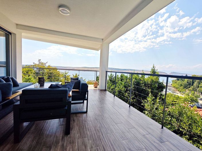 Image No.9-4 Bed Property for sale