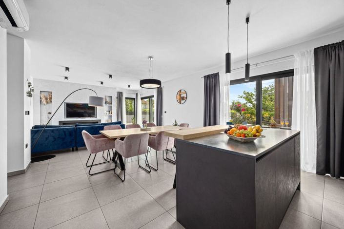 Image No.13-Propriété de 4 chambres à vendre à Croatie