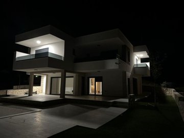 112190-489647