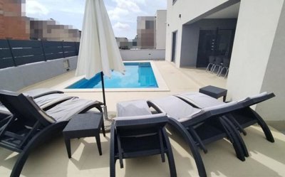 Propriété de 3 chambres à vendre à Pula