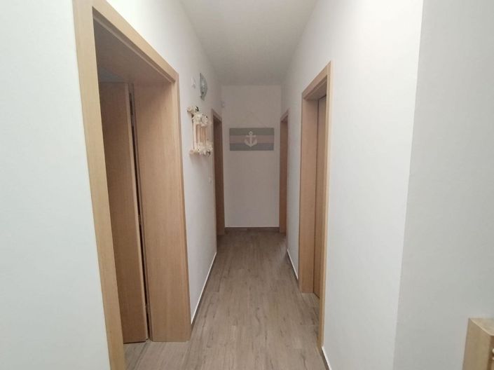 Image No.17-3 Bed Property for sale