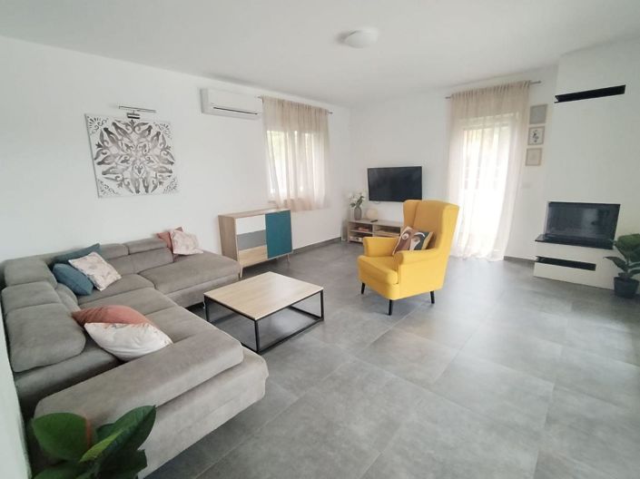 Image No.4-3 Bed Property for sale