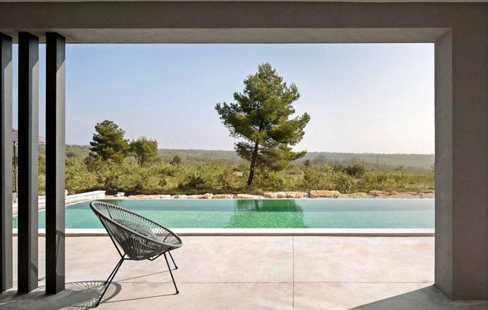 Image No.1-4 Bed Property for sale
